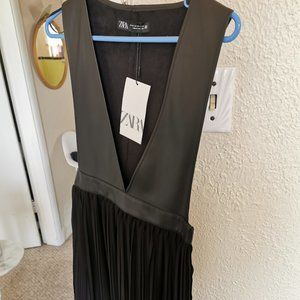 New Zara Blk Pleather V mini dress